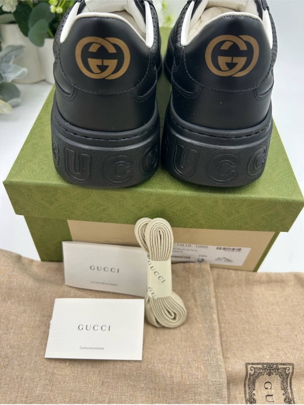 Men’s Gucci GG embossed leather sneakers size 10.5 made in Italy - Picture 8 of 11